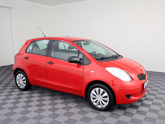 Toyota Yaris Linea Sol A-C 1.3 64kW Tallina - foto 1