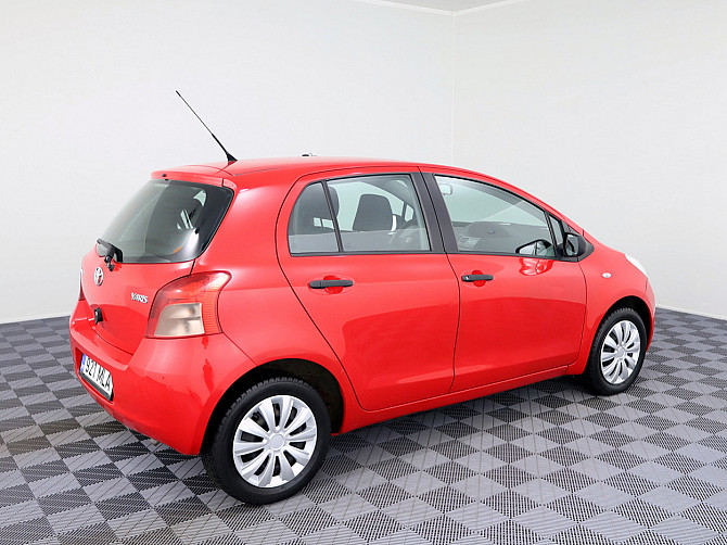 Toyota Yaris Linea Sol A-C 1.3 64kW Tallina - foto 3