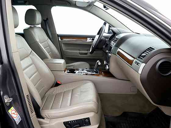 Volkswagen Touareg Highline Facelift ATM 3.0 TDI 165kW Таллин