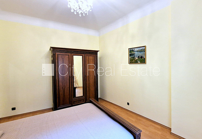 Jaunceltne, pagalma ēka, labiekārtots apzaļumots pagalms, ieeja no ielas, ir lifts, logi vērsti Rīga - foto 18