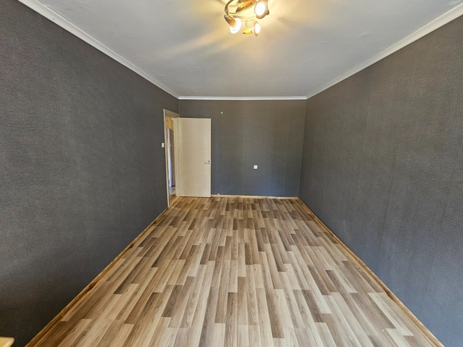 Iegādei pieejams 2-istabu dzīvoklis Imantā.  Pārdomāts dzīvokļa plānojums, kas sastāv no 2 Rīga - foto 1