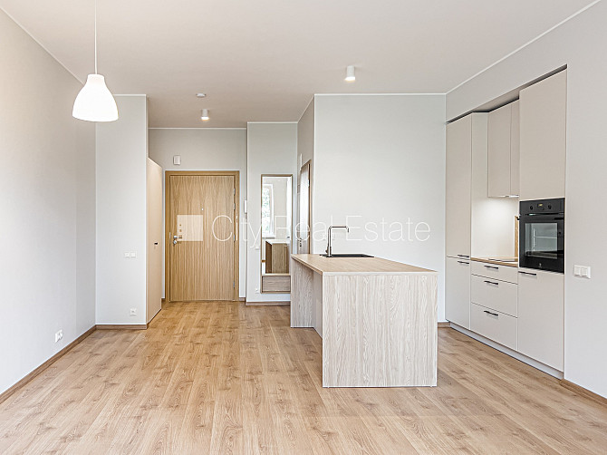 Pagalma ēka, renovēta māja, apsaimniekošanas maksa mēnesī 126,94 EUR, slēgts pagalms, Rīga - foto 8