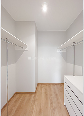 Pagalma ēka, renovēta māja, apsaimniekošanas maksa mēnesī 126,94 EUR, slēgts pagalms, Rīga - foto 12