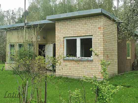 Pārdodu 3 istabu vasarnīcu labā vasarnīcu rajonā - kooperatīvs Banga, Saulkrastos. Saulkrastu infras Саулкрасты