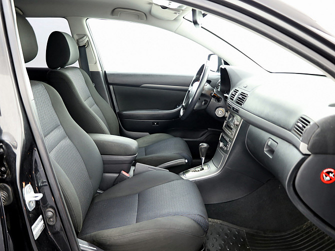 Toyota Avensis Linea Sol Facelift ATM 2.0 108kW Tallina - foto 6