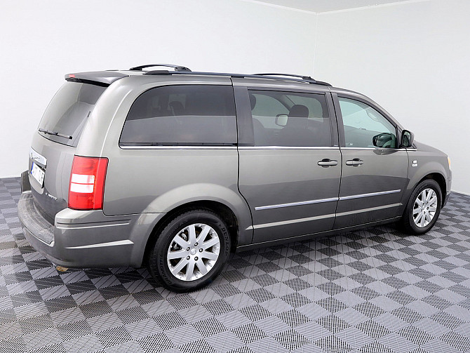 Chrysler Grand Voyager Limited ATM 2.8 CRD 120kW Таллин - изображение 3