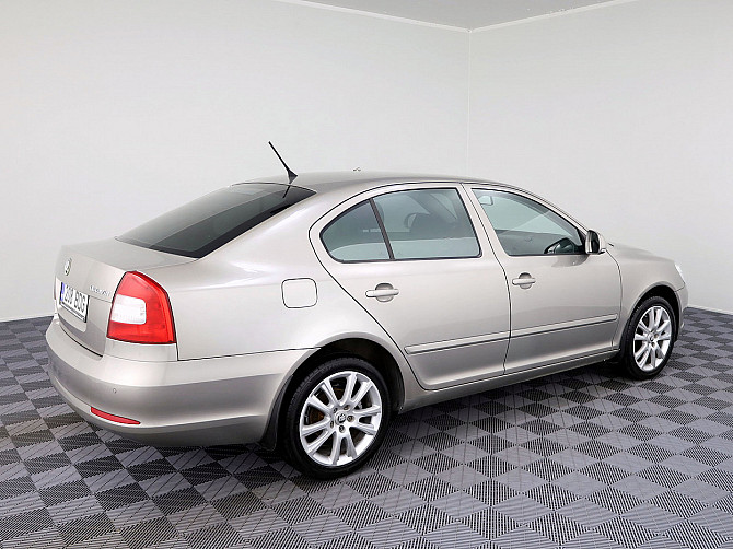 Skoda Octavia Comfortline Facelift ATM 1.2 77kW Таллин - изображение 3