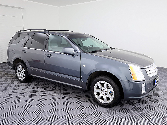 Cadillac SRX Luxury Facelift 4x4 ATM 3.6 190kW Tallina - foto 1
