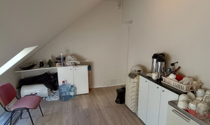 Piedāvājumā birojs pašā Rīgas centrā - Barona ielā 34!  + Svaigi renovēta ēka; + Logi Rīga - foto 8