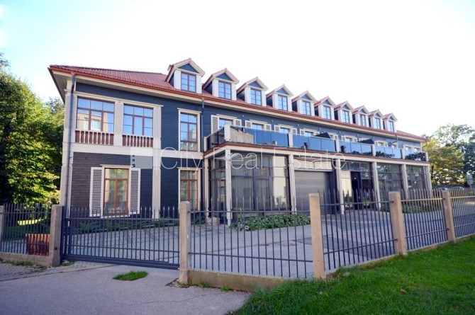 Pagalma ēka, slēgts pagalms, logi vērsti mājas abās pusēs, plašs skats no loga, guļamistabu Rīga - foto 1