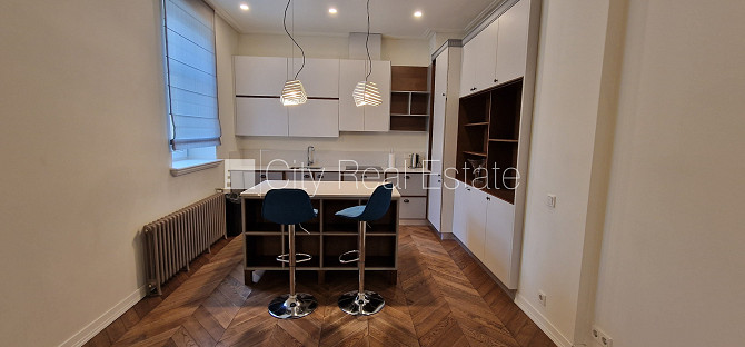 Fasādes māja, renovēta māja, ieeja no ielas, logi vērsti uz ielas pusi, istabas izolētas 2 Rīga - foto 19