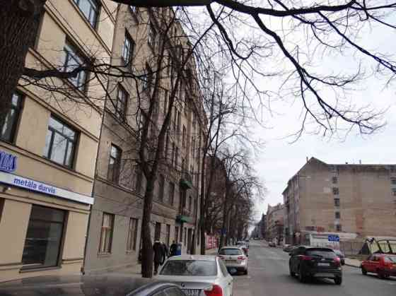 For rent one room in 3 bedroom apartment in the center of Riga near Skonto Stadium.  The apartment i Рига
