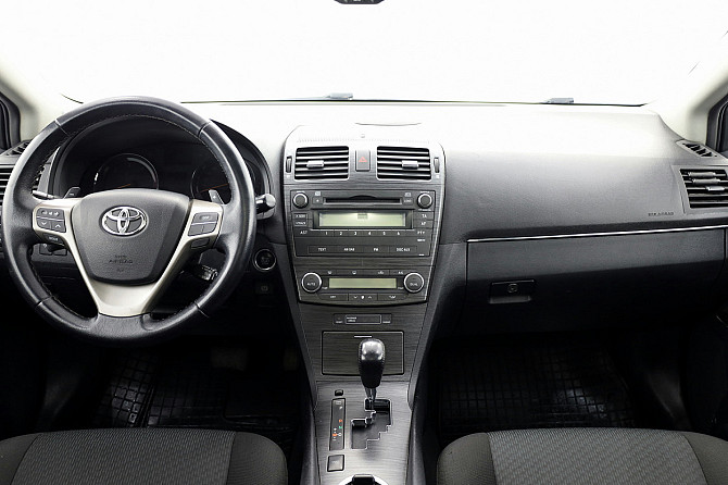 Toyota Avensis Linea Sol ATM 2.2 D-CAT 110kW Таллин - изображение 5