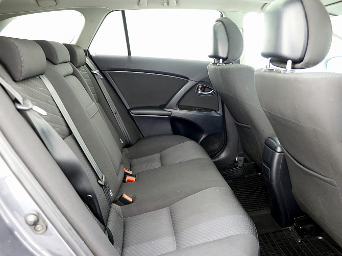 Toyota Avensis Linea Sol ATM 2.2 D-CAT 110kW Таллин - изображение 7
