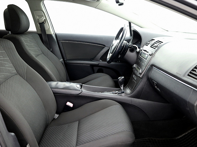 Toyota Avensis Linea Sol ATM 2.2 D-CAT 110kW Таллин - изображение 6