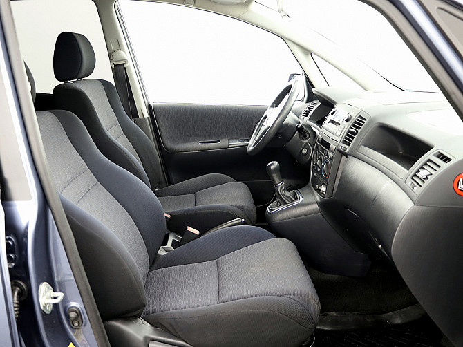 Toyota Corolla Verso Comfort 1.6 81kW Таллин - изображение 6