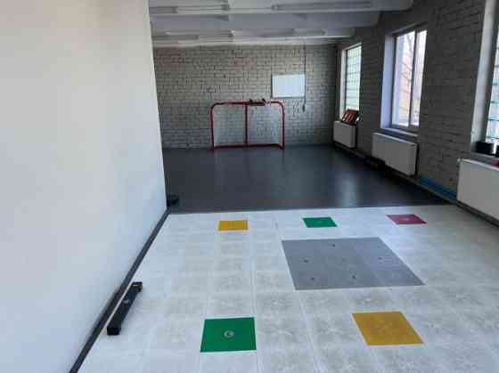Office space in Ziepniekkalns.  + 2nd floor; + The area consists of two halls and a restroom; + Fenc Рига