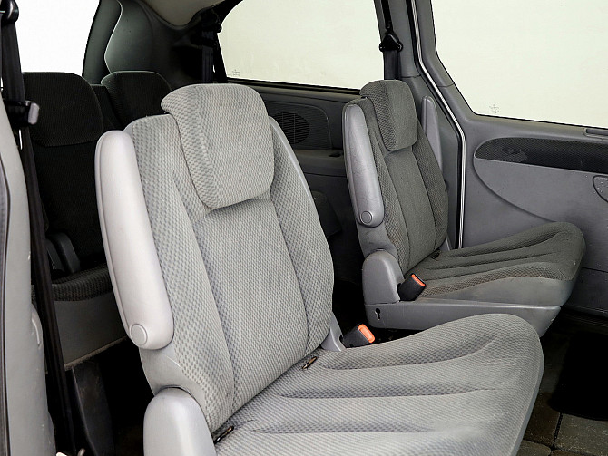 Chrysler Grand Voyager Stow N Go ATM 2.8 CRD 110kW Таллин - изображение 7