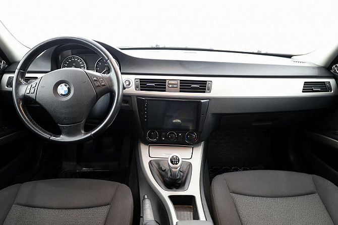 BMW 318 Touring Business 2.0 95kW Tallina - foto 5