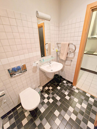 Jaunceltne, slēgts pagalms, iespēja nomāt autostāvvietu, ieeja no ielas, ir lifts, logi vērsti Rīga - foto 20
