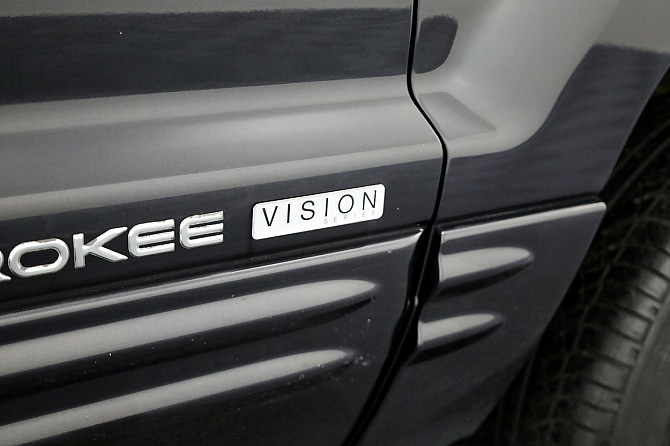 Jeep Grand Cherokee Vision Series Facelift 2.7 CRD 120kW Таллин - изображение 8