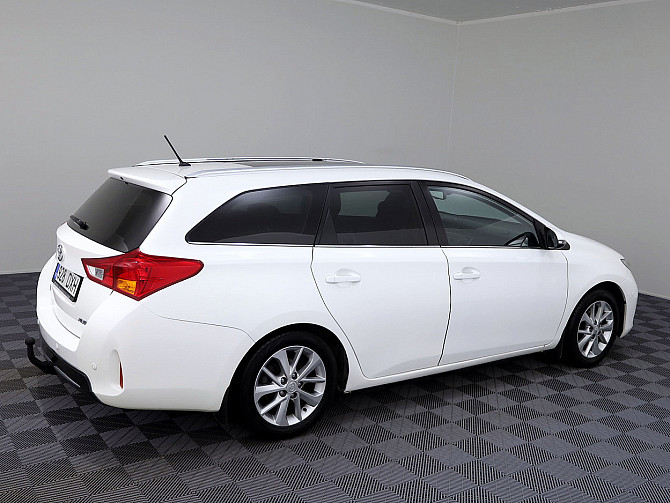 Toyota Auris Luxury LPG ATM 1.6 97kW Tallina - foto 3