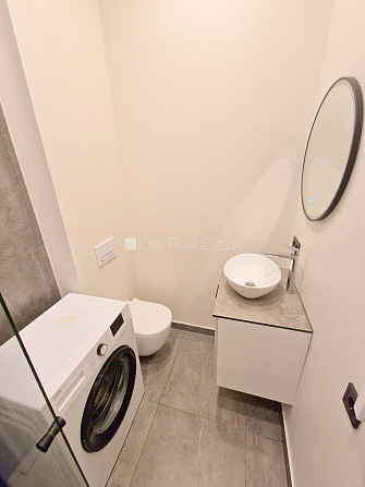 Jaunceltne, fasādes māja, labiekārtots apzaļumots pagalms, slēgts pagalms, vieta Rīga - foto 11