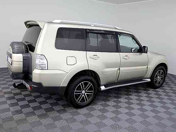 Mitsubishi Pajero Luxury ATM 3.2 Di-D 125kW Таллин