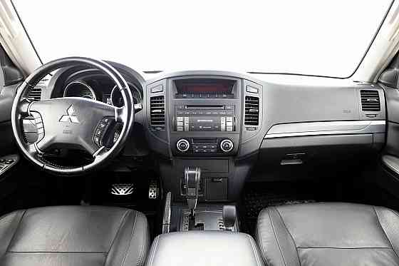 Mitsubishi Pajero Luxury ATM 3.2 Di-D 125kW Таллин