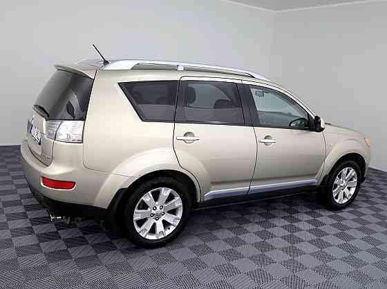 Mitsubishi Outlander Luxury 4x4 ATM 2.4 125kW Таллин