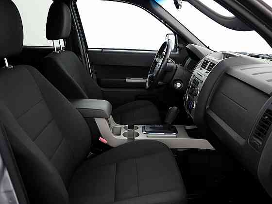Ford Escape Comfort ATM 2.5 127kW Tallina