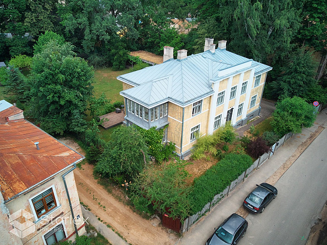 Arhitektūras gada balvai nominēta privātmāja tuvajā Pārdaugavā, Botāniskā dārza tuvumā. Rīga - foto 1