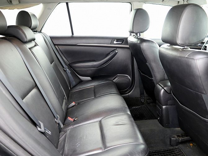 Toyota Avensis Luxury 2.0 D-4D 85kW Таллин - изображение 7