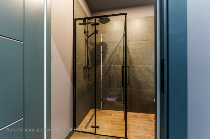 Iegādei pieejams mūsdienīgs un līdz detaļām pārdomāts studio tipa dzīvoklis Ernesta Rīga - foto 8
