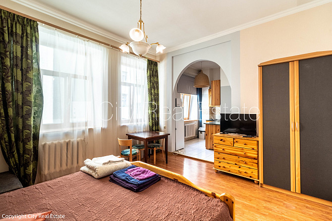 Pagalma māja, apsargāts pagalms, ieeja no pagalma, ir lifts, viena istaba izolēta, virtuve, Rīga - foto 11