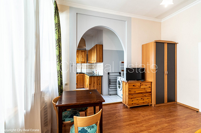 Pagalma māja, apsargāts pagalms, ieeja no pagalma, ir lifts, viena istaba izolēta, virtuve, Rīga - foto 15