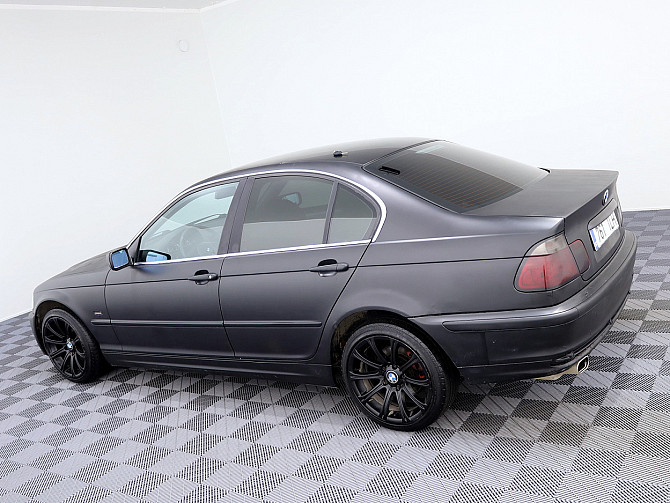 BMW 320 Sportpakett ATM 2.2 125kW Tallina - foto 4