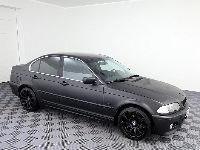 BMW 320 Sportpakett ATM 2.2 125kW Tallina - foto 1