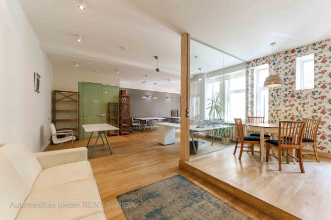 Mēbelēts, saulains open-space birojs Baronā ielā 36.  + Biroja telpas labi uzturētā Rīga - foto 10