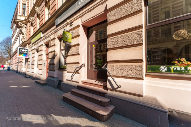 КОММЕРЧЕСКИЕ ПОМЕЩЕНИЯ В ЦЕНТРЕ РИГИ  УЛ. АЛФРЕДА КАЛНИНЯ, 1  Предлагаются Рига - изображение 1