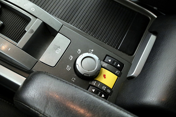 Land Rover Range Rover Sport HSE ATM 2.7 D 140kW Таллин - изображение 8
