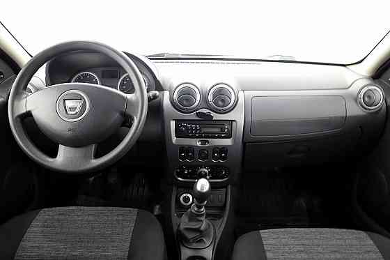 Dacia Duster Laureate 4x4 1.6 77kW Tallina