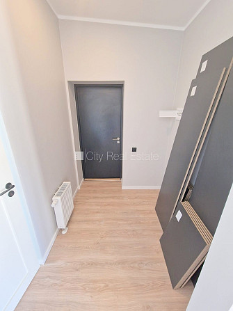 Fasādes māja, renovēta māja, slēgts pagalms, ieeja no ielas un pagalma, mansards, kāpņu Rīga - foto 17