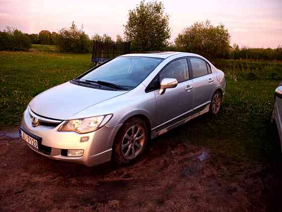 Honda Civic Балви