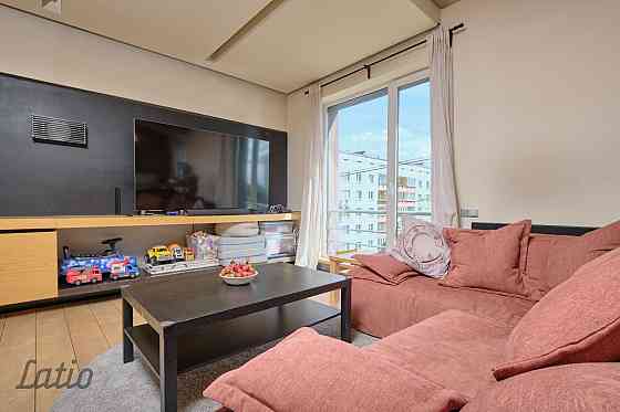 Pārdod plašu un mājīgu 110,1 m divstāvu penthouse dzīvokli (7. un 8. stāvs) modernā 2004. gadā celtā Rīga