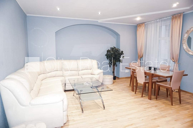 Projekts - Krišjāņa Valdemāra 39, pagalma ēka, renovēta māja, vieta automašīnai, ieeja no Rīga - foto 1