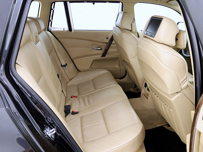 BMW 525 Touring Executive ATM 2.5 D 130kW Таллин - изображение 7