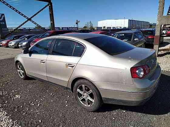 Volkswagen Passat Comfortline ATM 1.8 118kW Таллин