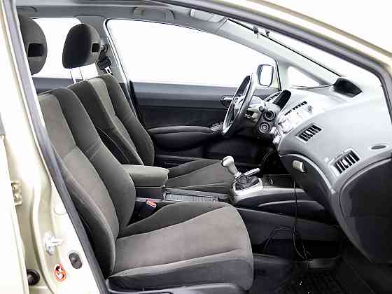 Honda Civic Elegance 1.8 103kW Tallina