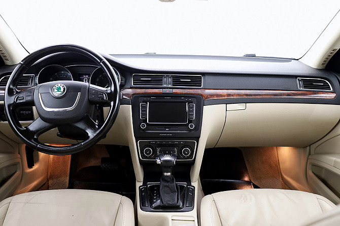 Skoda Superb Highline ATM 1.8 118kW Tallina - foto 5
